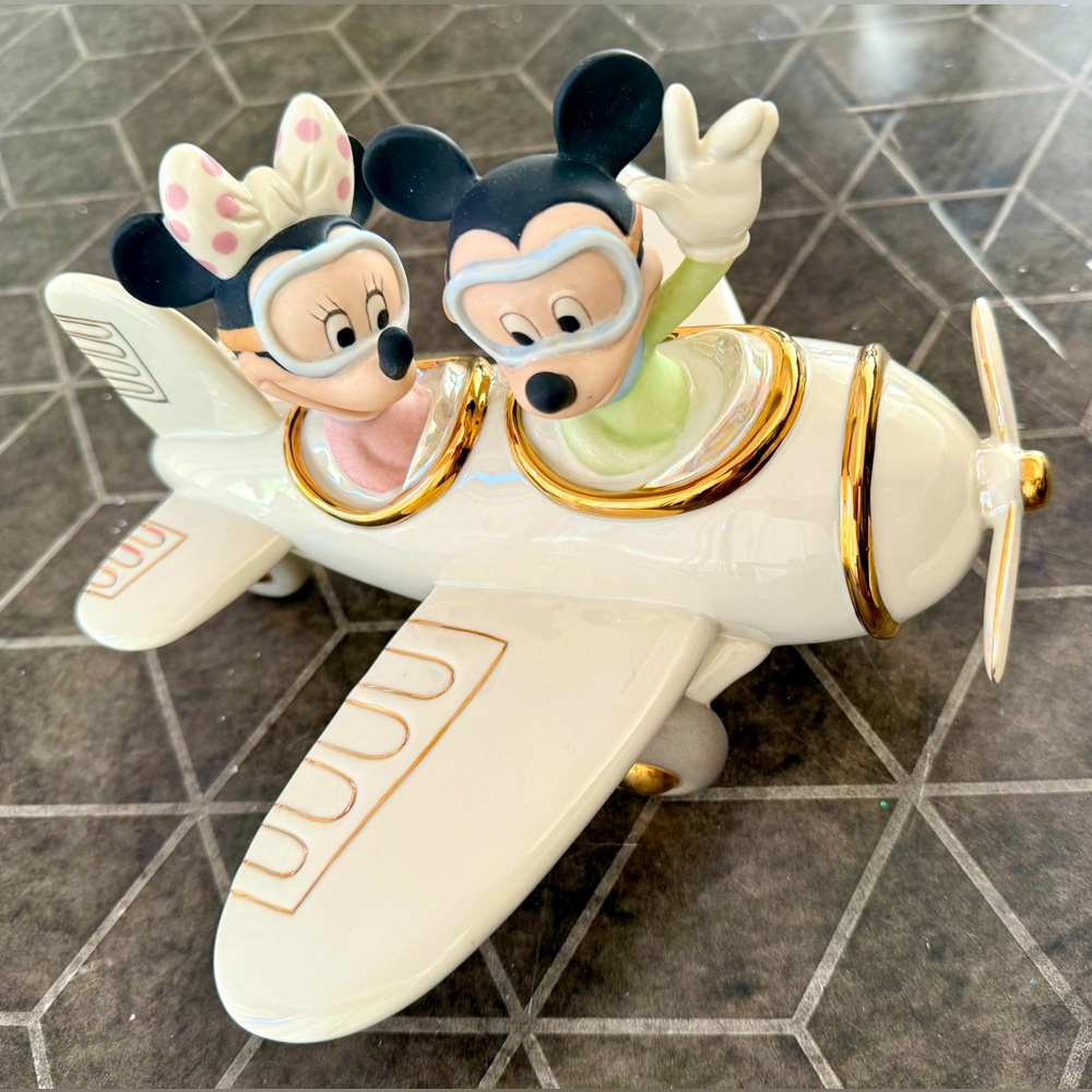 Lenox *RARE* Mickey Mouse figurine